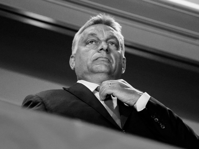 Orbán a TB-t is elvenné a tanároktól?